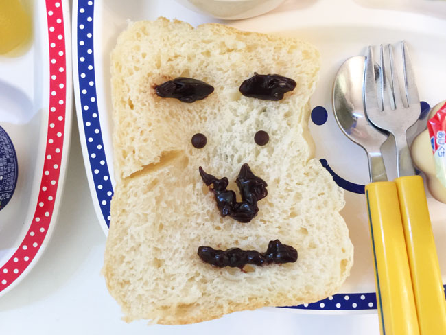 食パンマン