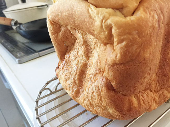 腰折れの食パン